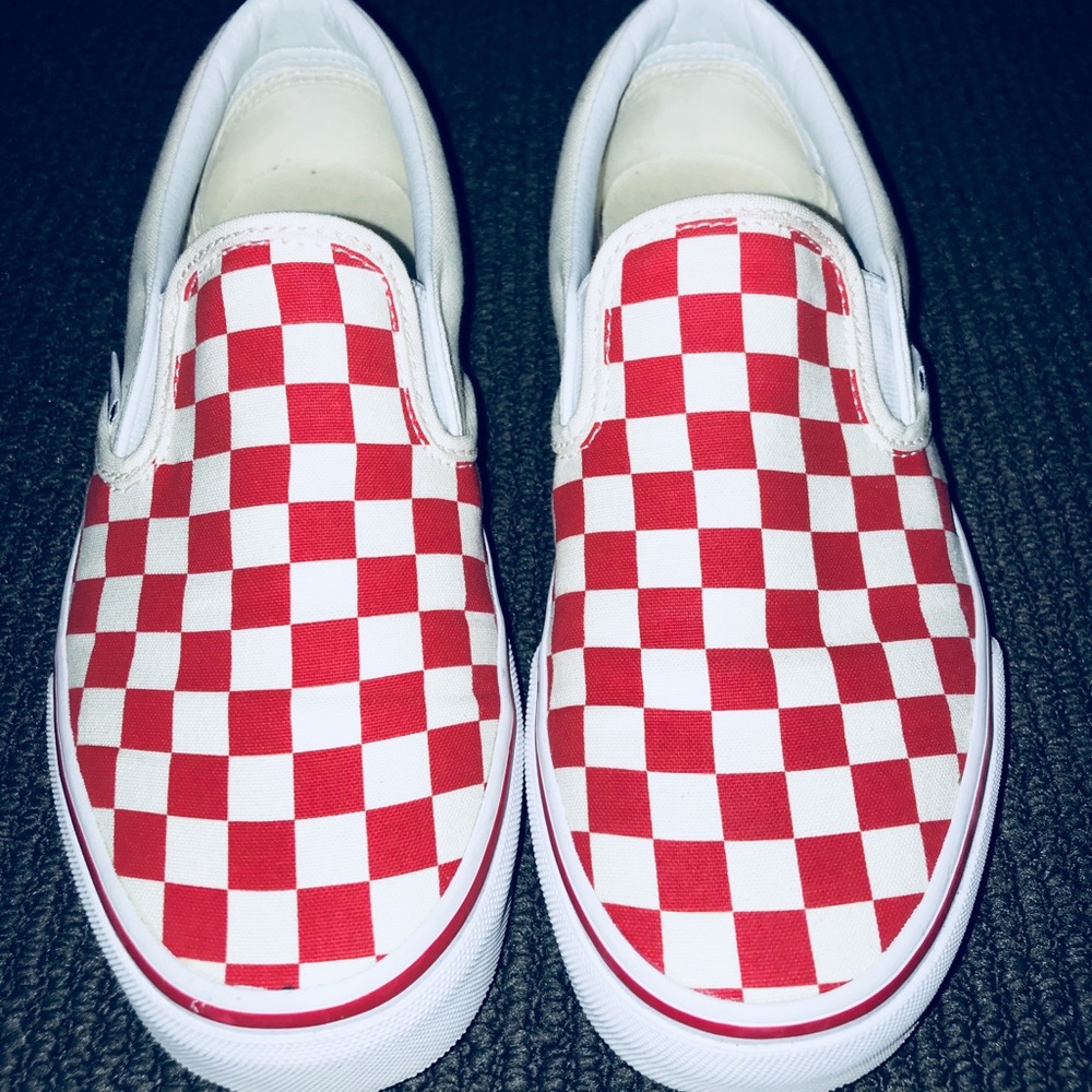 Vans Checker style
